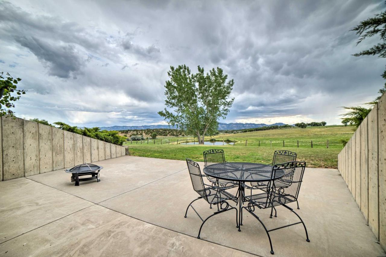 Walkout Apartment With Mtn View On Cortez Ranch Buitenkant foto